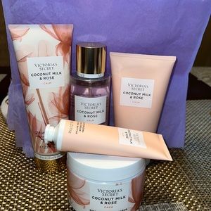VICTORIA’S SECRET COCONUT MILK & ROSE CALM